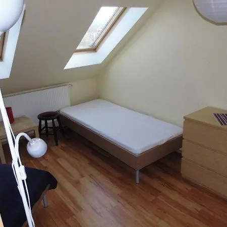 شقة Sehr-schoene-4-raum-maisonette-fewo-mit-100qm-zentral-preiswert-t9