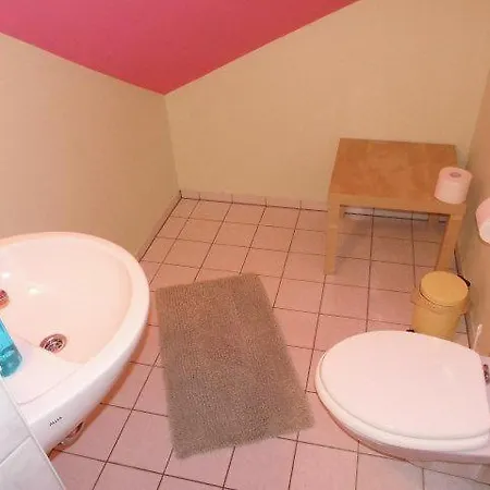דירה Sehr-schoene-4-raum-maisonette-fewo-mit-100qm-zentral-preiswert-t9 *